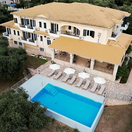 Chrisovalanto Hotel Sívota エクステリア 写真