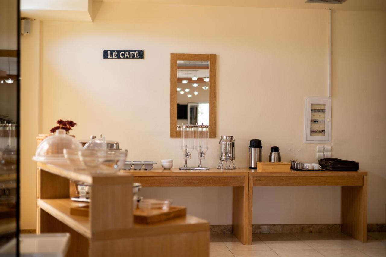 Chrisovalanto Hotel Sívota エクステリア 写真