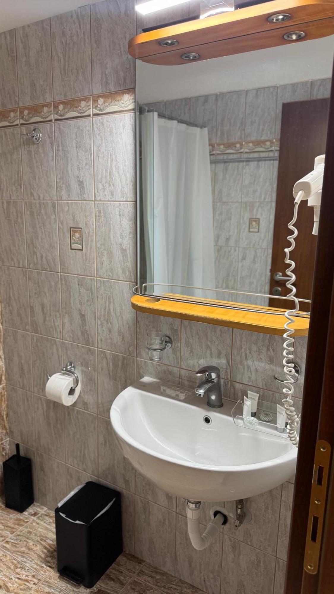 Chrisovalanto Hotel Sívota 部屋 写真