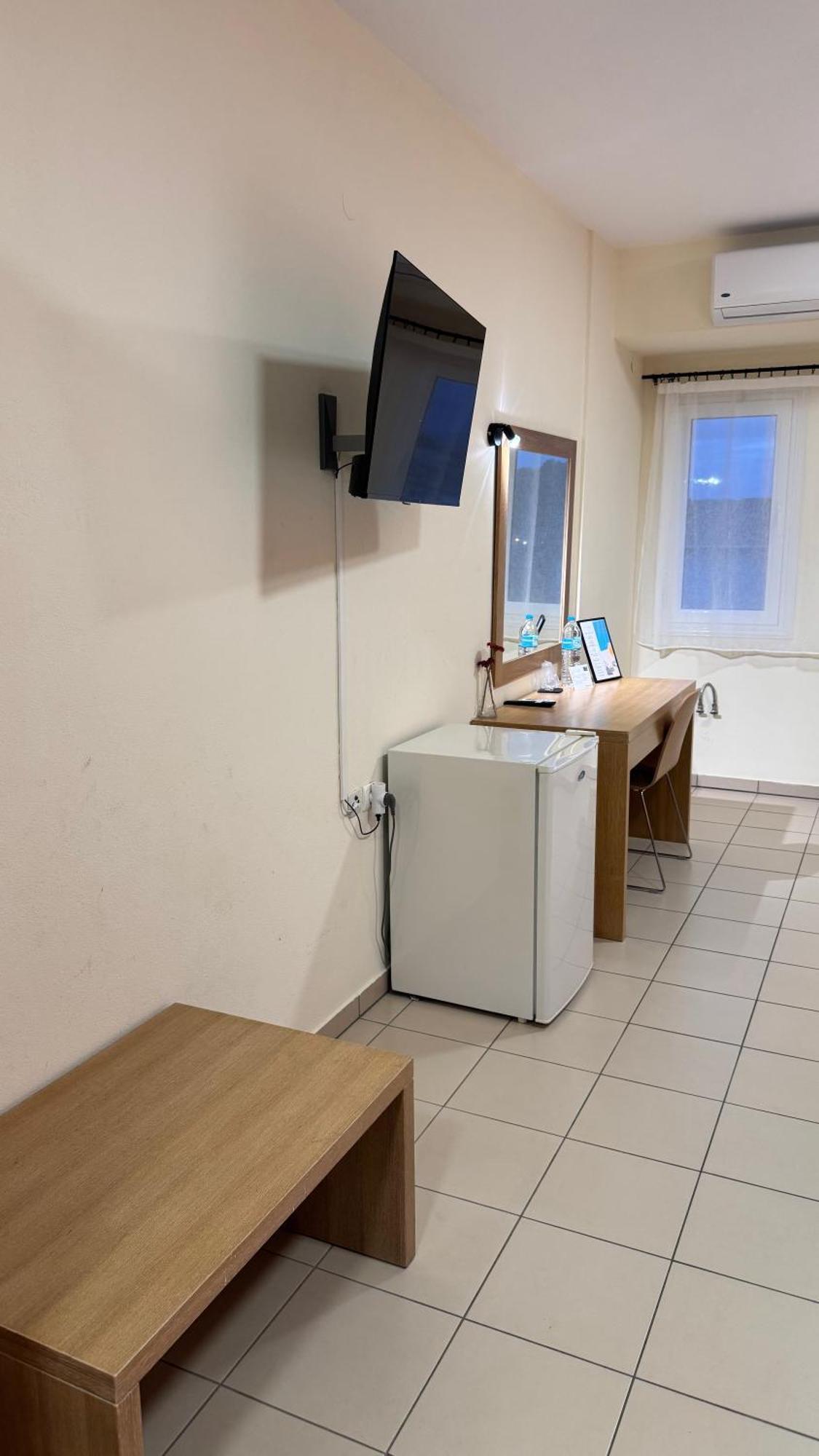 Chrisovalanto Hotel Sívota 部屋 写真