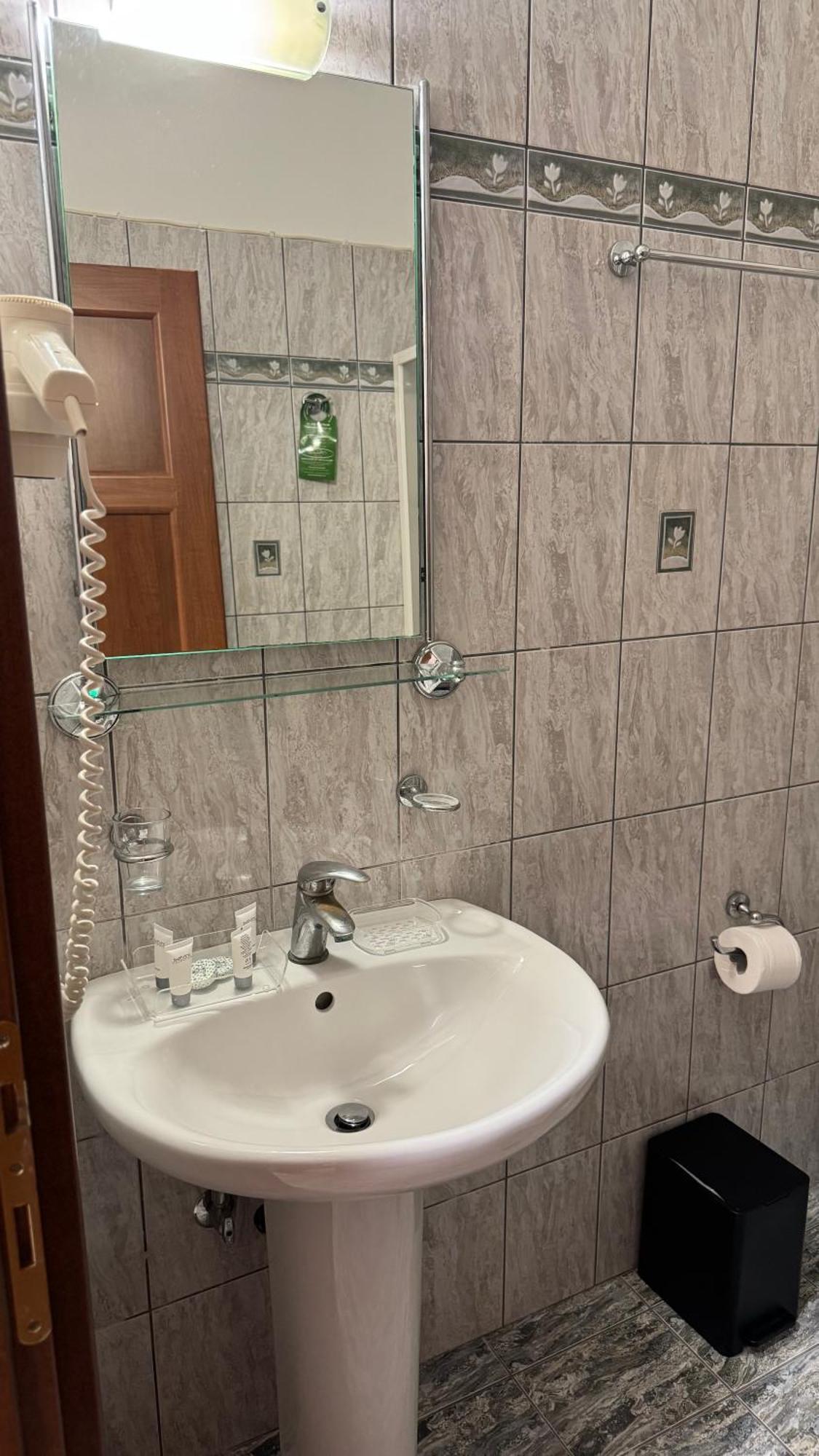 Chrisovalanto Hotel Sívota 部屋 写真