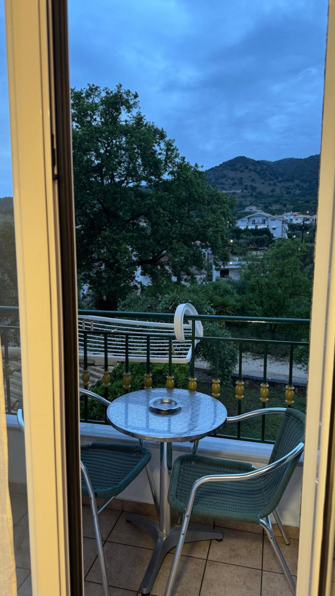 Chrisovalanto Hotel Sívota 部屋 写真