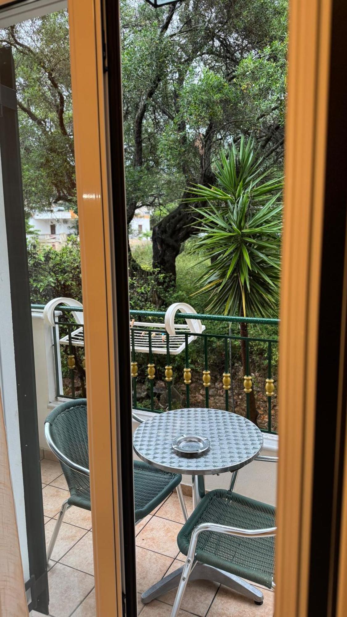 Chrisovalanto Hotel Sívota 部屋 写真